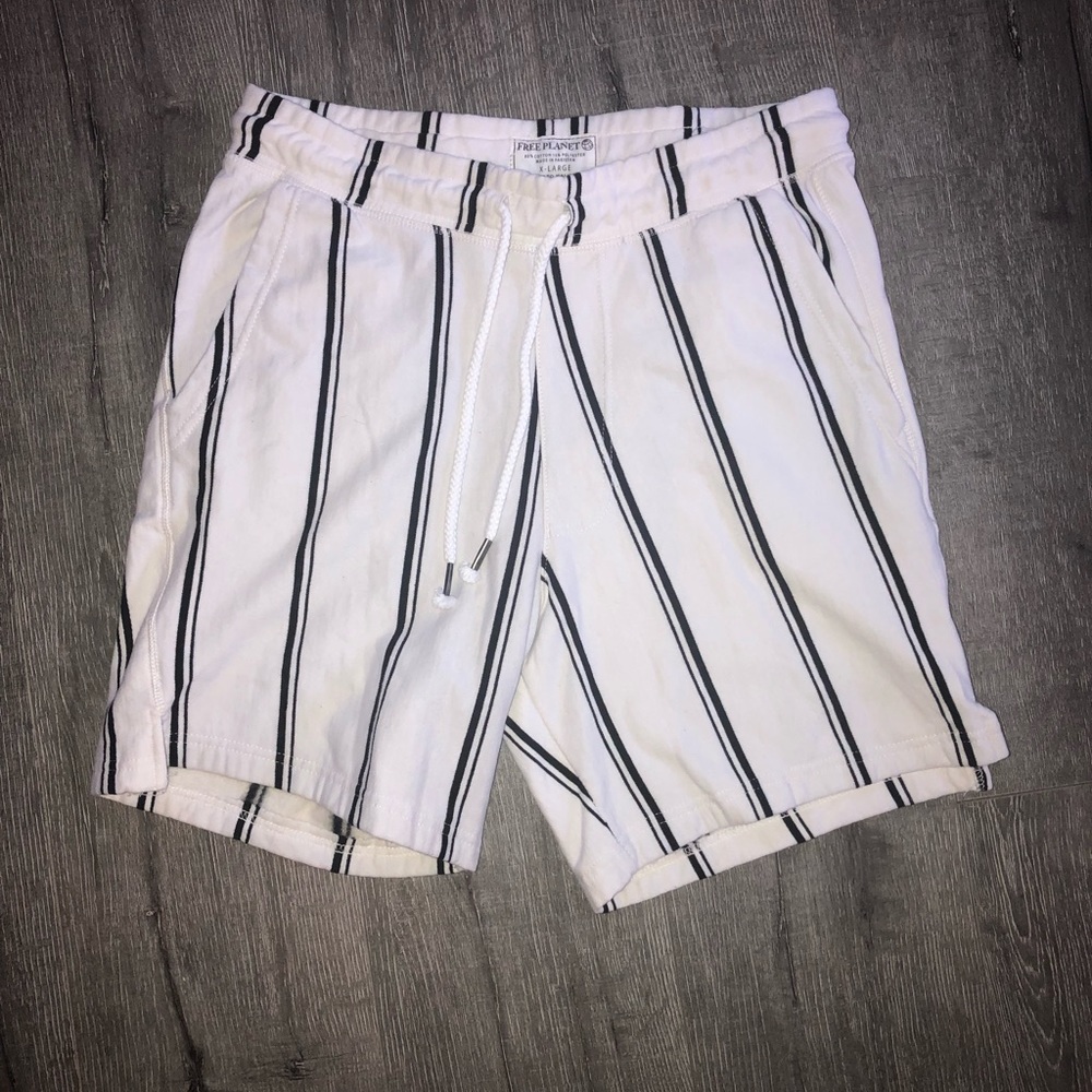 Free Planet Casual Shorts